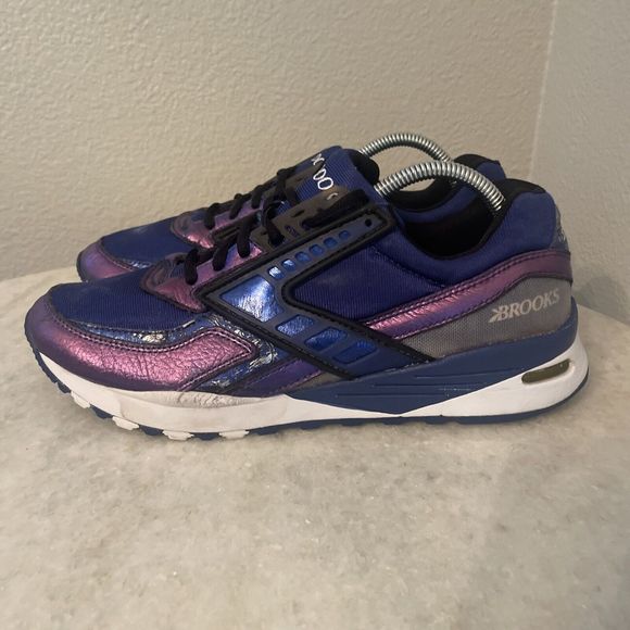 Brooks Other - Brooks Heritage Regent Galactic Runner Metallic Sneaker Size 10